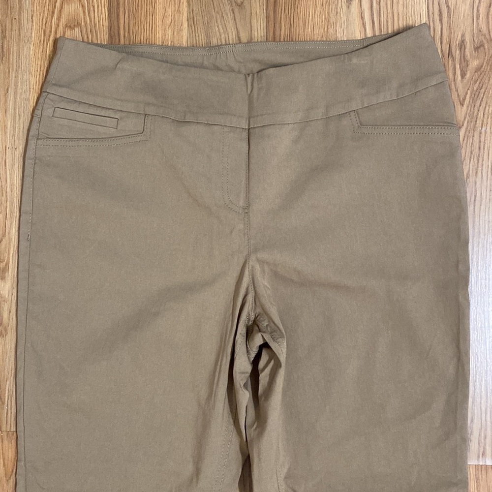 WESTBOUND Pull On Pants Stretchy Casual Tan Womens 16 - Picture 2 of 8